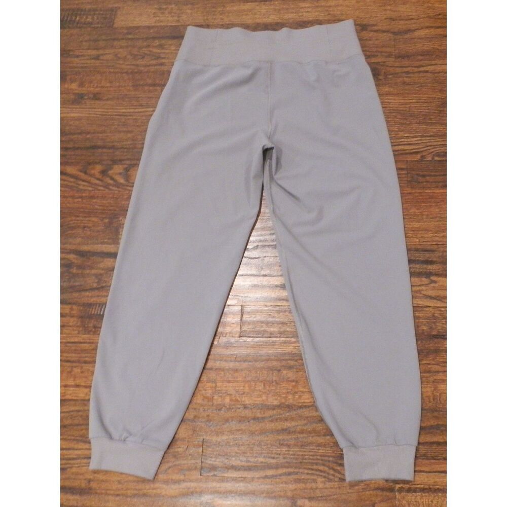 Vuori VW418 Medium Gray Daily Joggers Pants Women's Size Large - Picture 2 of 3